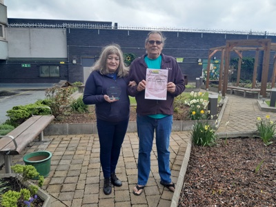 Fiona and Colin, gardeners at the Victoria Centre Roof Garden with their award